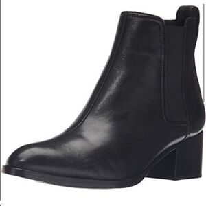 Rag & Bone Walker Boots in black, size 8. EUC